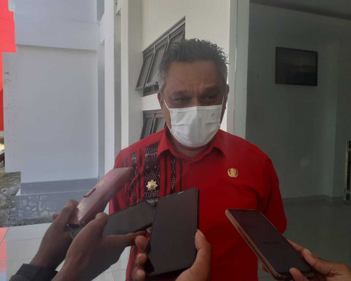 Bupati Sikka Izinkan UMKM Hingga Pukul 23.00 Wita