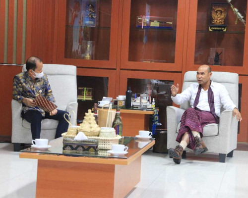 Gubernur NTT Minta Bulog Berikan Beras Terbaik Kepada Masyarakat