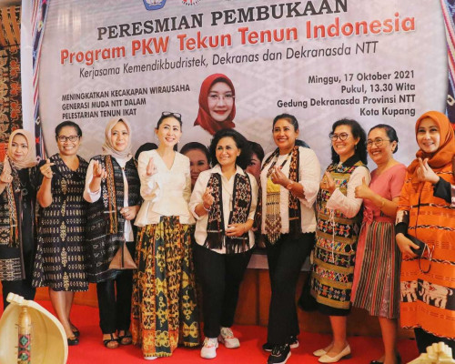 Latih 1000 Remaja dalam Program PKW 