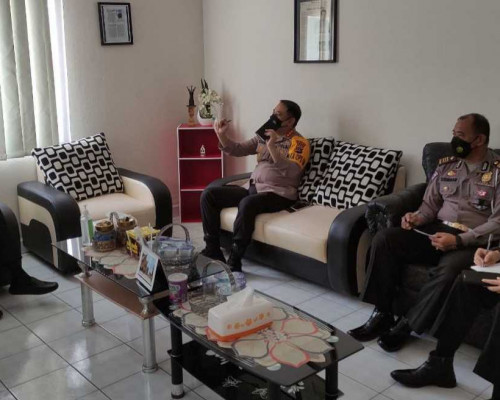 Urus Surat Kendaraan Melalui Biro Jasa Dinilai Memberatkan