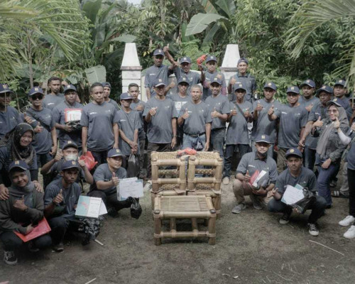 PLN Gelar Pelatihan dan Bantu Masyarakat Ende Utara