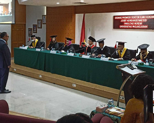 Wagub NTT Raih Doktor dengan Predikat Cum Laude