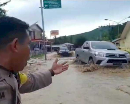 Bencana di Jalan Trans Timor, Warga Ngungsi