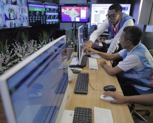 Dirut PLN Raih The Most Reputable CEO in Digital Platform