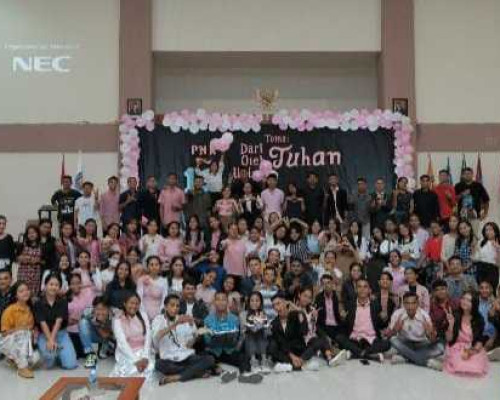 Persekutuan Mahasiswa Kristen PNK Gelar KKR