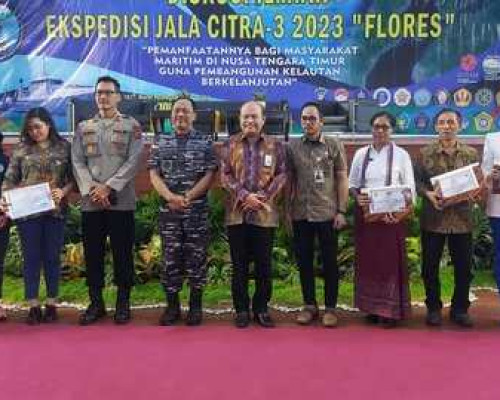 Tim Ekspedisi TNI Temukan 29 Gunung Api di Dasar Laut Flores