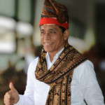 Yulius Uly Minta Perhatikan Pelabuhan Laut dan Udara