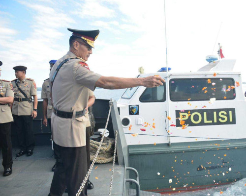 Kenang Pendahulu, Kapolda dan Wakapolda NTT Tabur Bunga