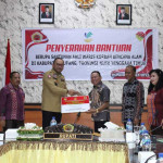 Kemensos Serahkan Santunan Bencana Rp 90 Juta di Kupang