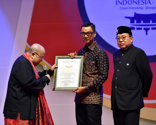 Biografi Jokowi Tulisan Dirut PLN Terbit di Korea