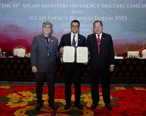 PLN Gandeng 2 Perusahaan Listrik Malaysia