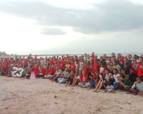 Ratusan Anak dan Remaja Beraksi di Pantai Lasiana