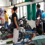 PLN-SMKN 3 Mataram Konversi Puluhan Motor BBM Jadi Motor Listrik