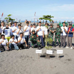 Kolaborasi Taman Pohon dan Bersih Pantai