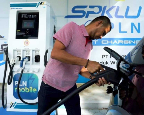 PLN Berhasil Penuhi Kebutuhan Pengguna Kendaraan Listrik di Indonesia