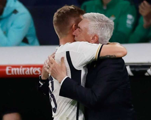Carlo Ancelotti Akui Sulit Cari Pengganti Kroos 