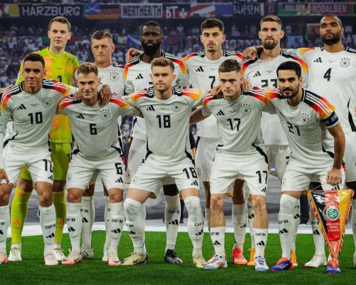 Toni Kroos DKK Cukur Skotlandia 5-1 