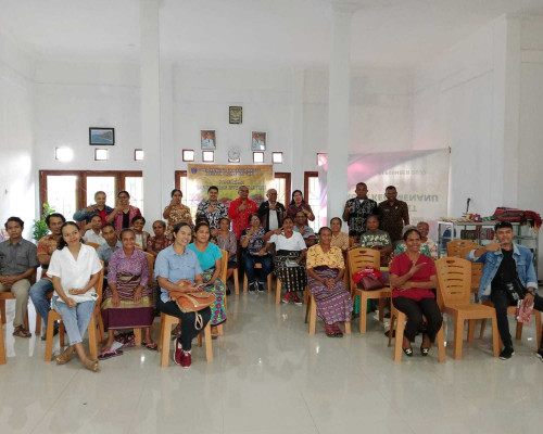 Disbudpar TTU Sosialisasi HKI Bagi Pengrajin Tenun dan Pelaku UMKM