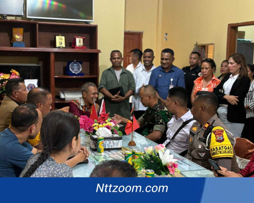 Kendaraan Dinas TNI Tabrak Kendaraan Milik Mantan Presiden RDTL 