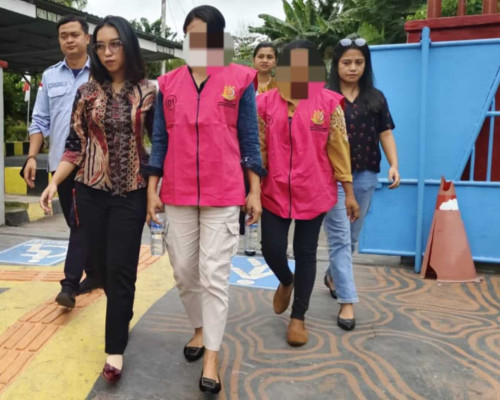Kejari Alor Tahan Kepala dan Bendahara Puskesmas Apui 