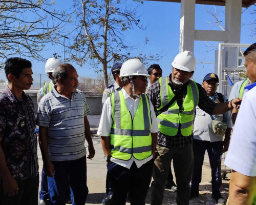 Penjabat Bupati Kupang Pantau Progres Proyek Dermaga Hansisi di Pulau Semau