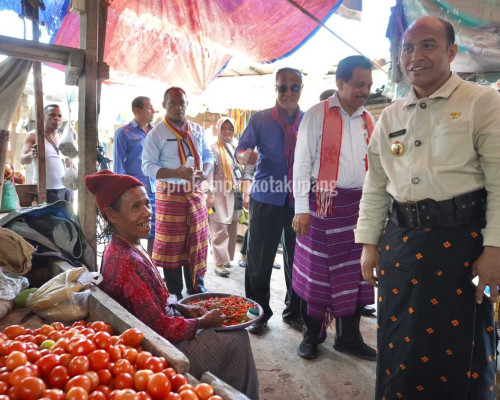 Tekan Laju Inflasi, TPID dan Penjabat Wali Kota Kupang Sidak di Pasar dan Agen Mitan