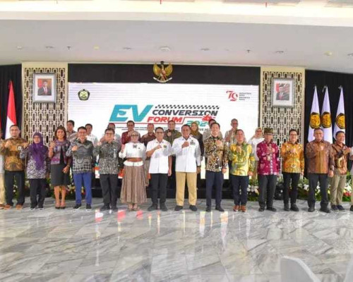 Konversi Motor Listrik PLN UIP Nusra dan SMKN 3 Mataram Dapat Penghargaan Kementerian ESDM