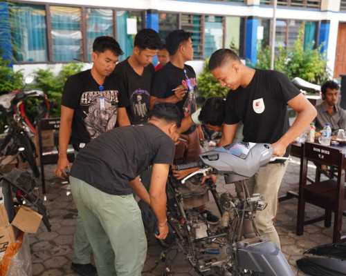 Konversi Motor Listrik PLN UIP Nusra dan SMKN 3 Mataram Dapat Penghargaan Kementerian ESDM