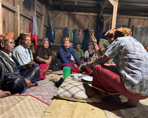 PLN Diterima sebagai Keluarga di Poco Leok, Dukung Pembangunan Geothermal dengan Ritual Adat Penti