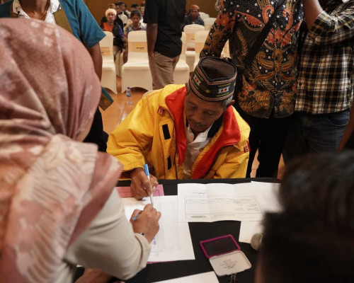 PLN UIP Nusra Sampaikan Nilai Ganti Rugi Pengadaan Tanah PLTP Ulumbu 5-6 Poco Leok