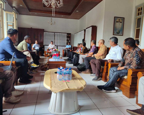 Audiensi PLN UIP Nusa Nusra dengan Keuskupan Agung Ende Terkait Pengembangan Energi Baru Terbarukan