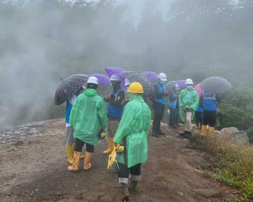 Permen ESDM Nomor 10/2025 Berlaku, PLN Perkuat Implementasi Peta Jalan Transisi Energi di Flores