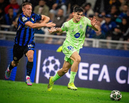 UEFA Abaikan Protes Barcelona Terkait Wasit Marciniak Usai Kalah dari Inter 