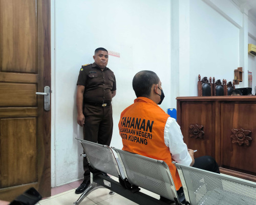 Eks Kapolres Ngada Didakwa Pasal Berlapis, Kuasa Hukum Ajukan Eksepsi