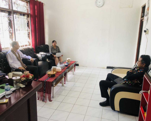 Lima Bulan 41 Karyawan PT Flobamor Belum Terima Gaji, Sang Dirut Datangi Ombudsman RI  