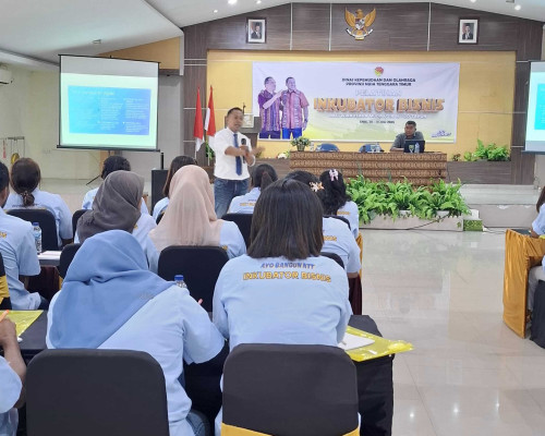 Ketika Doktor Deford Bongkar Risiko Tersembunyi Dunia Digital di Hadapan Ratusan Anak Muda