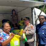 Beras Murah Diserbu Warga Larantuka, Habis Dalam Dua Jam