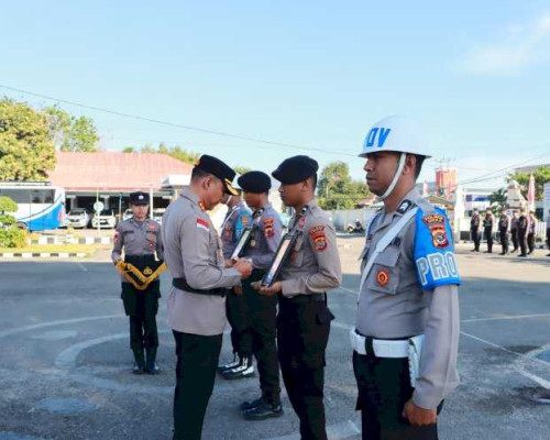 Terlibat Kasus Pelecehan dan Tabrakan Maut, Dua Anggota Polres Sikka di PTDH