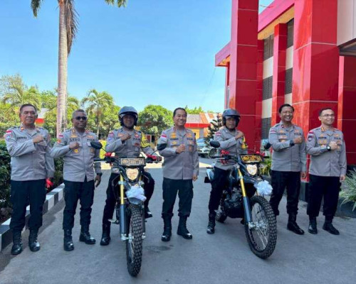 Motor Baru, Semangat Baru: Apresiasi Kapolda NTT untuk Dua Bhabinkamtibmas Berprestasi