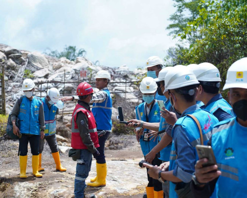 PLN Ajak Wartawan di NTT Tinjau PLTP Mataloko, Perkuat Keterbukaan Informasi Energi Panas Bumi
