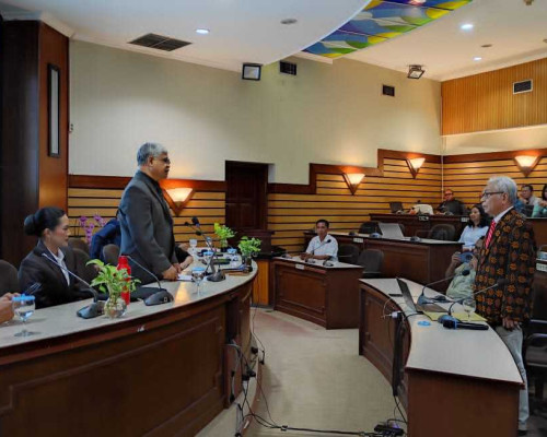 Dalami Kepemimpinan Gubernur Viktor Laiskodat, Mantan Anggota DPRD NTT Raih Doktor