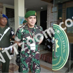 Tunjuk Gestur Angkuh, Made Juni Tersenyum Saat Keluar dari Ruang Sidang