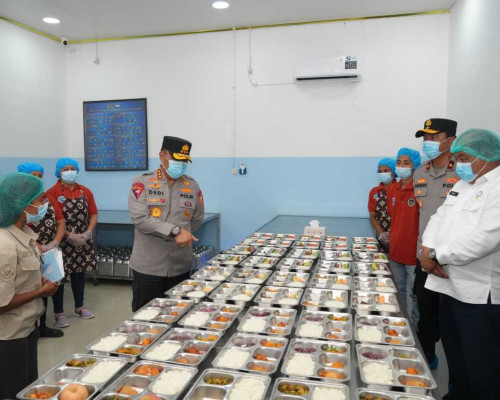 Wakapolri Tinjau SPPG di SPN Polda NTT: "Menu-menunya Sangat Bagus"