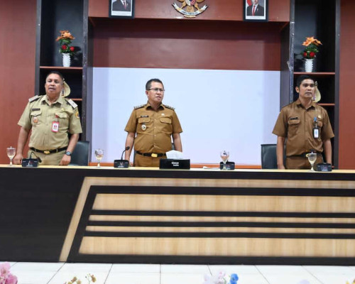 Bupati Kupang Serahkan SK 80 Orang P3K di Kabupaten Kupang 