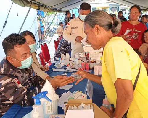 Peduli Kesehatan Warga, Kodaeral VII Gelar Pengobatan Gratis
