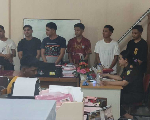 Tujuh Tersangka Kasus Sebastinus Bokol Dilimpahkan ke Kejari Kota Kupang