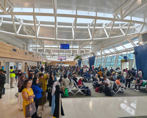 ‎H-4 Lebaran, Penumpang Bandara El Tari Kupang Naik 27 Persen
