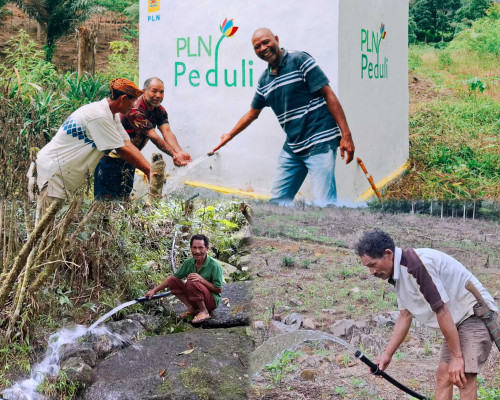 ‎Air Bersih Hadir di Dua Desa, Bupati Manggarai Puji Program TJSL PLN