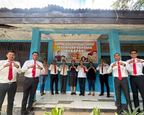 ‎Polda NTT Perkuat 'Kampung Bekapan' Jadi Garda Perlindungan