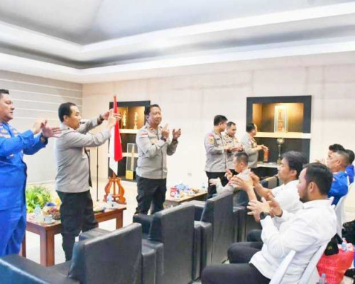 ‎Kapolda NTT Sentuh Sisi Mental Personel, Terapkan Konsep “Rumah Bahagia"